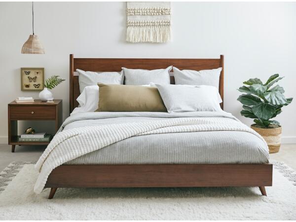 Ludwig King Panel Bed - Image 2
