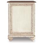 Realyn Chairside End Table - Image 7